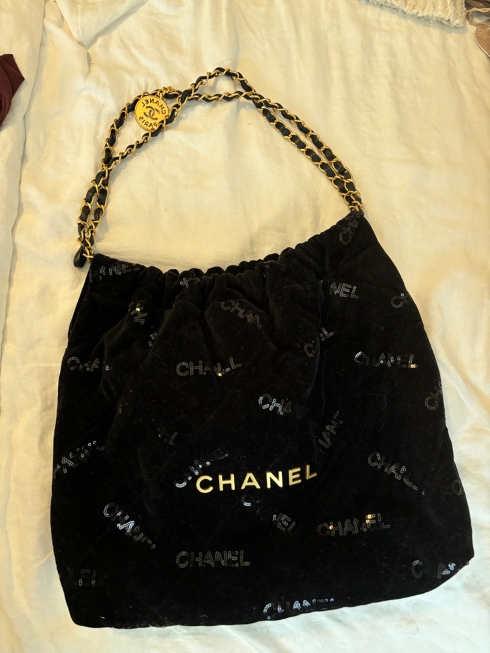 CHANEL 2022 Velvet Sequin 22 Hobo | Velvet Drawstring Shoulder Bag with Gold - Picture 2 of 3